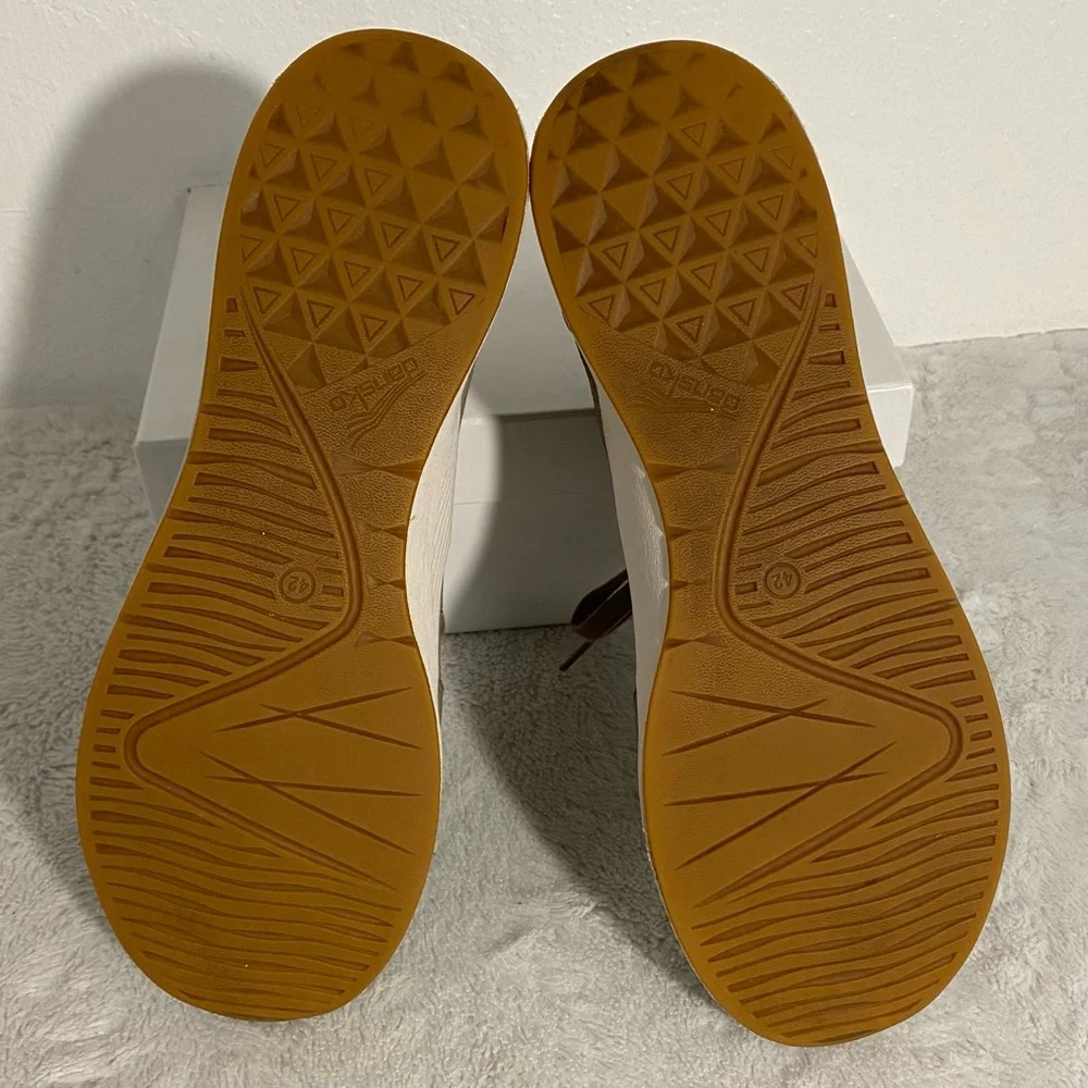Dansko Charlie Walnut Suede Perforated Sneakers Size 42 EU (11.5-12US)